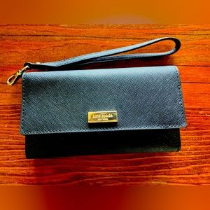Kate Spade wristlet wallet